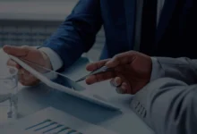 Teacher using curriculum development services for effective lesson planning